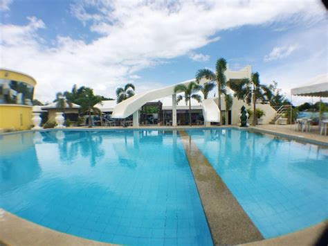 ilocos sur hotels|Fiesta Garden Hotel.